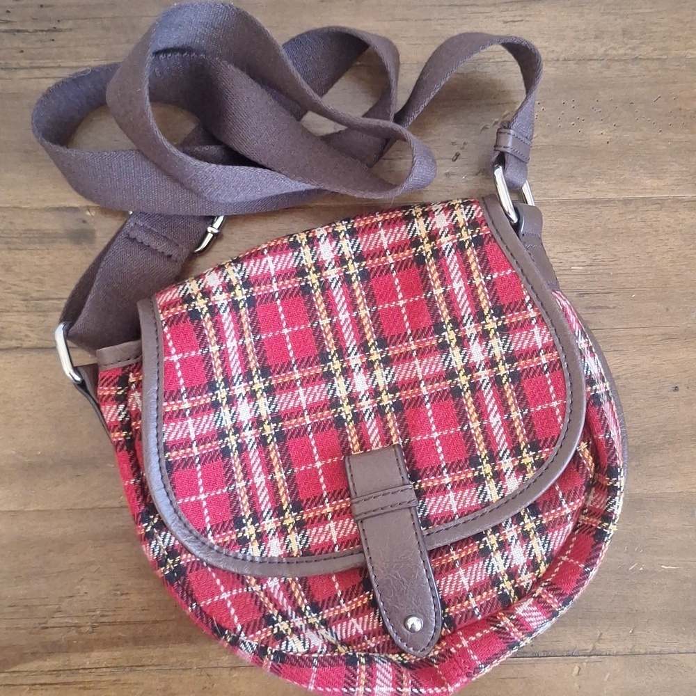 G.H. Bass & Co. Heritage Collection Plaid Crossbody Saddle Bag - Red Tartan